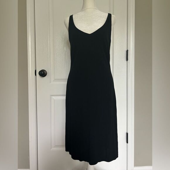 Ralph Lauren Dresses & Skirts - Ralph Lauren Womens Classic Black V-Neck Sleeveless Dress 100% Rayon Size Medium